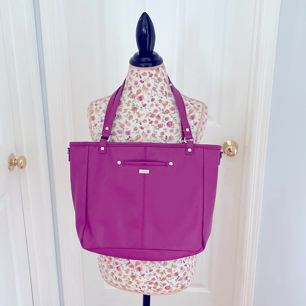 Thirty one (Jewell) purple/silver reversible purse.